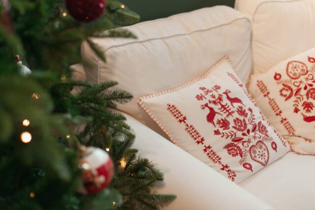 How to Transform Your Apartment for the Holiday Season
